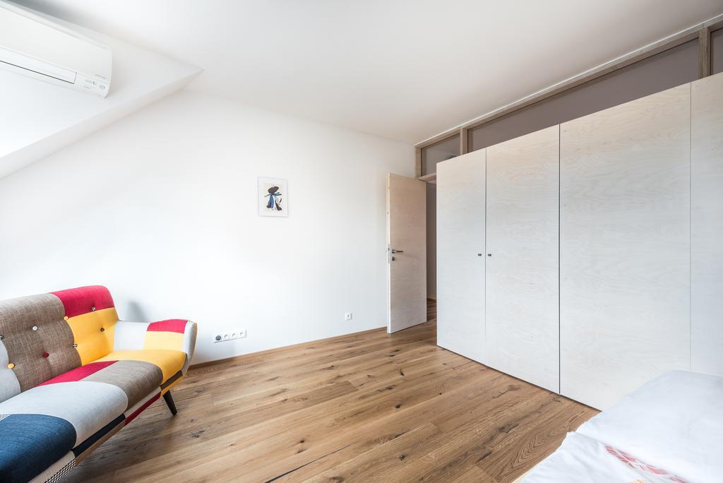 Castle Wall Apartment Bratislava Habitación foto